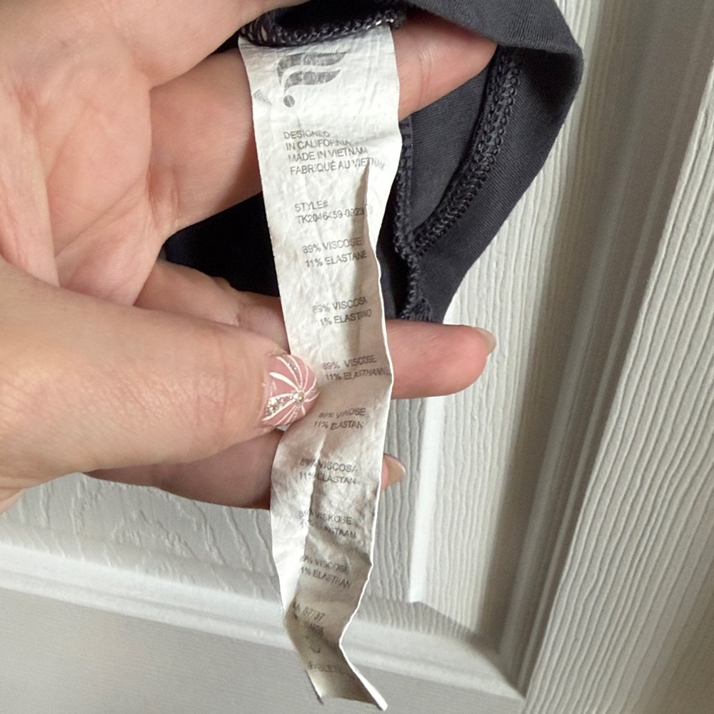 Fabletics Women's Gray Tank Top - Picture 3 of 4